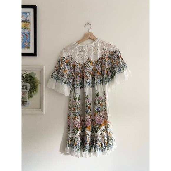 FARM RIO Sweet Bloom Bouquet Short-Sleeve Mini Dress Size Medium - Picture 9 of 11